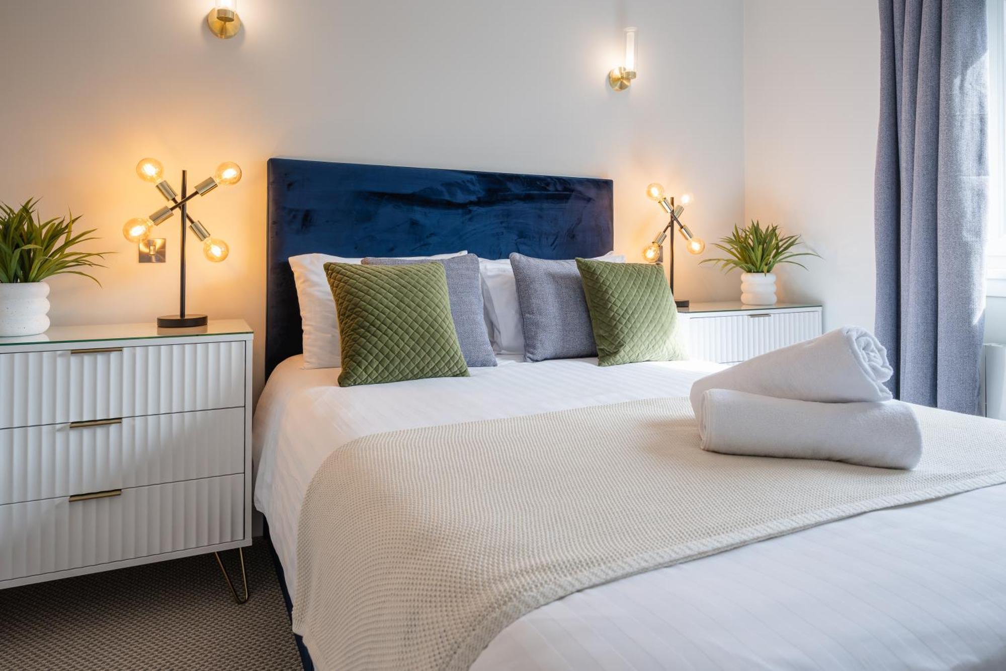 Quiet 2 Bedroom Gem In Stirling Бридж ъф Алън Екстериор снимка